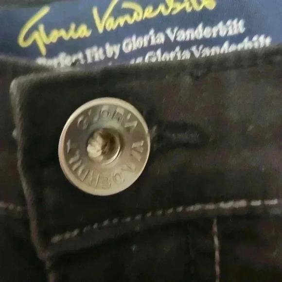 Gloris Vanderbilt The Perfect Fit Missy Cotton Blend Jet Black Capri's Size  12 - Picture 10 of 11